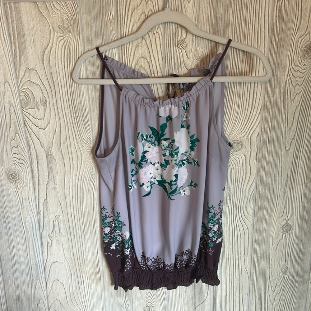 New York and company woman’s tank top, size medium